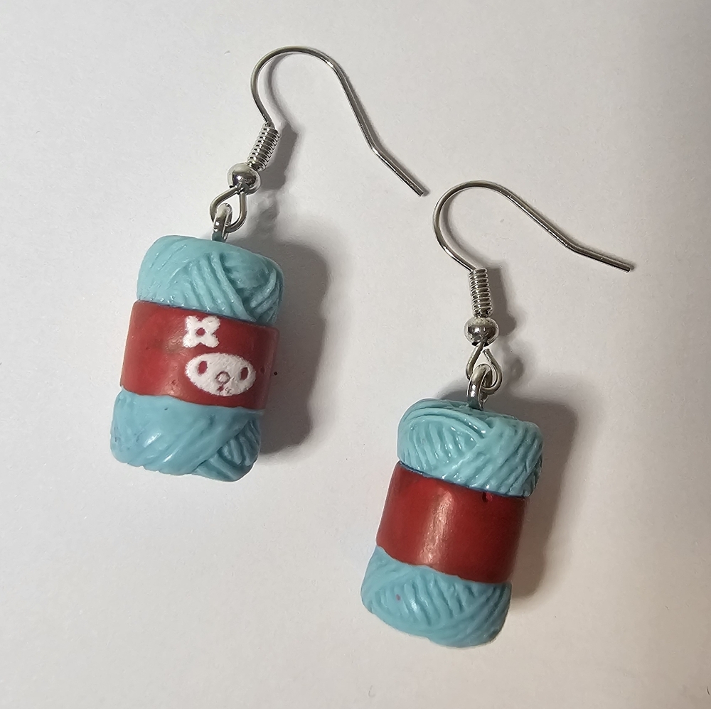 Yarn Earrings NIP - Picture 2 of 4